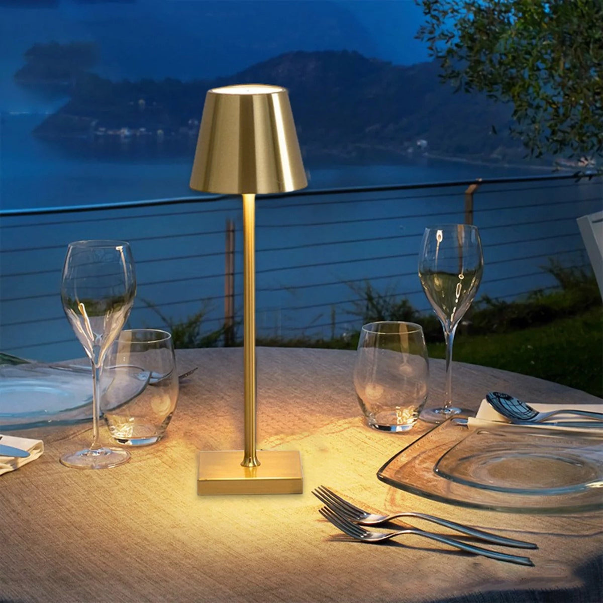 Kabellose LED-Tischleuchte mit Aluminiumsockel, Gold – Bild 5